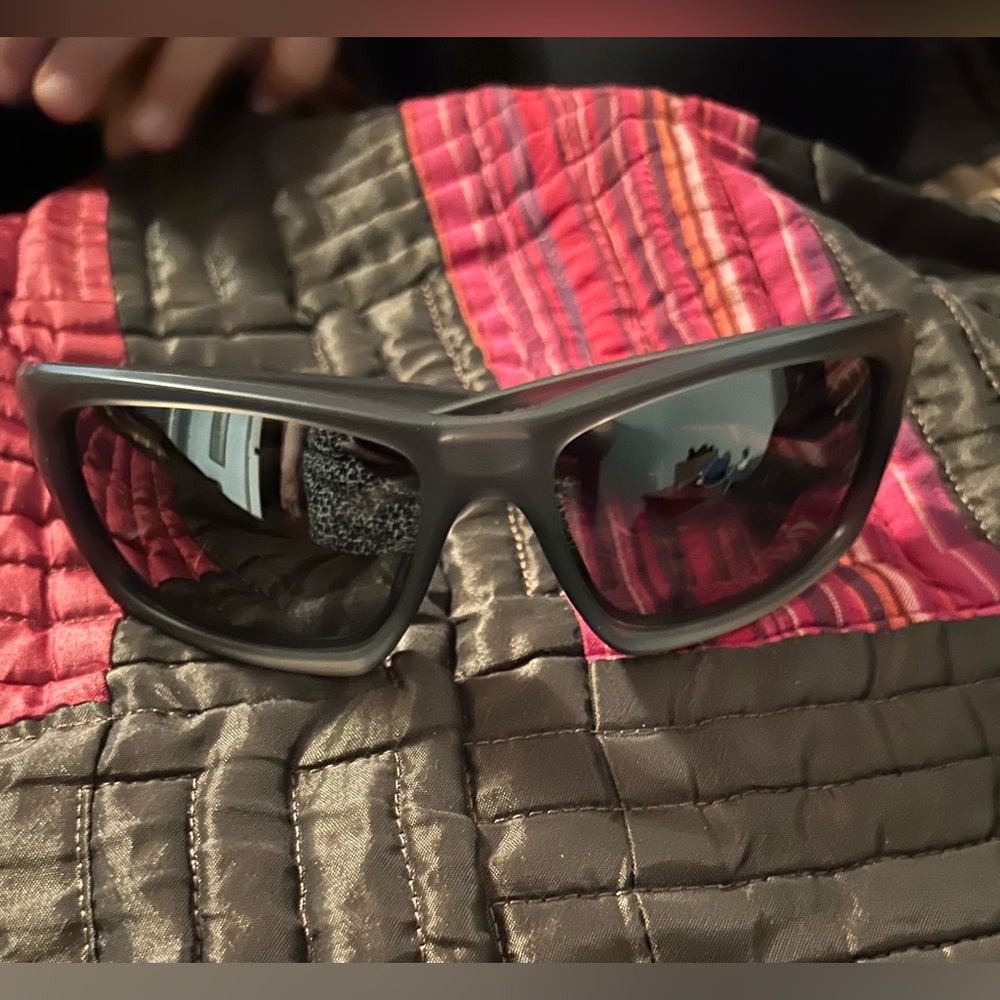 Brand New Oakley sunglasses NWT